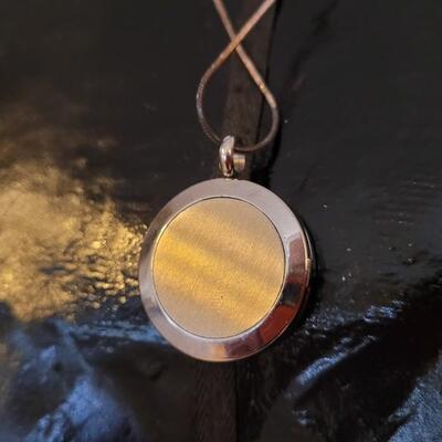 Lot 307: Vintage Sterling Silver Necklace w/ Silver Tone Tree Family Locket 