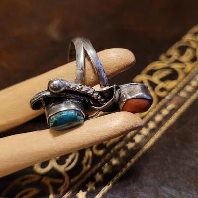Lot 314: Vintage Handmade Native American Sterling Silver Ring w/ Coral and Turquiose Stones 