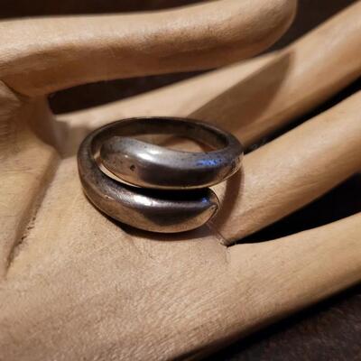 Lot 315: Vintage Mexico Sterling? Artist Designer Ring