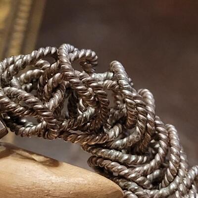 Lot 317: Vintage TAXCO Handmade Sterling Silver Necklace 