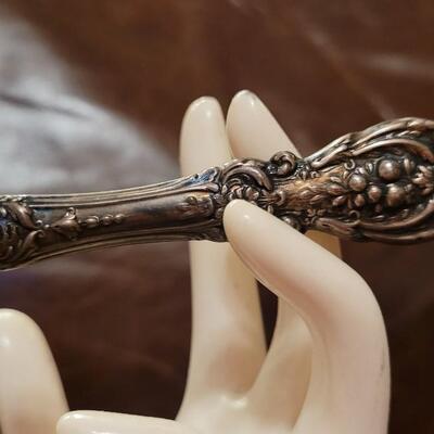 Lot 324: 9" Vintage REED AND BARTON Sterling Silver Candle Snuffer