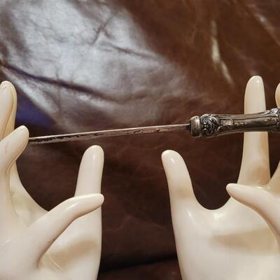 Lot 324: 9" Vintage REED AND BARTON Sterling Silver Candle Snuffer