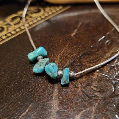 Lot 325: Vintage Sterling Silver Necklace w/ Turquiose Stones 