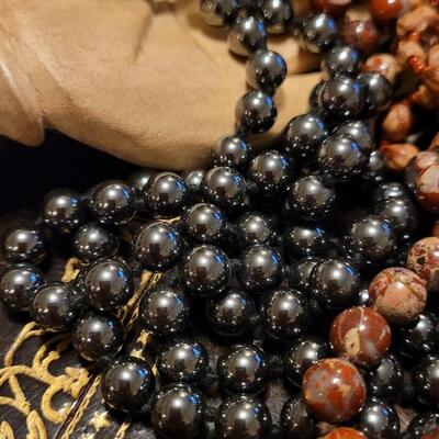 Lot 326: (3) Beaded Costume Jewelry Necklaces 