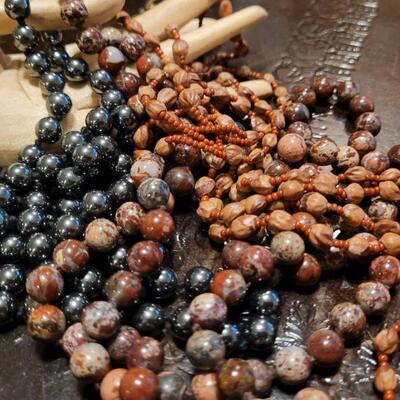 Lot 326: (3) Beaded Costume Jewelry Necklaces 