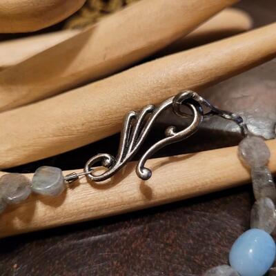 Lot 327: Jadeite Beaded Necklace w/ Stone Pendant 