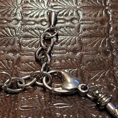 Lot 329: (2) Bracelets 