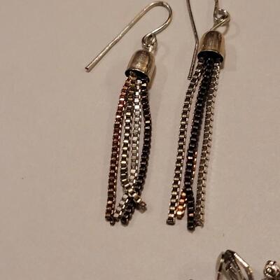 Lot 340: Earrings (6) Lot