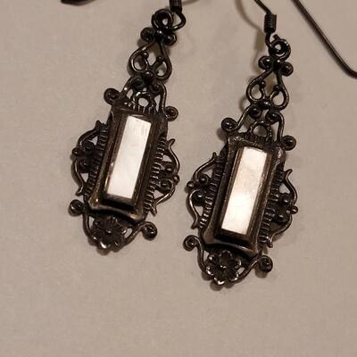Lot 354: Sterling Silver & Abalone Earrings 