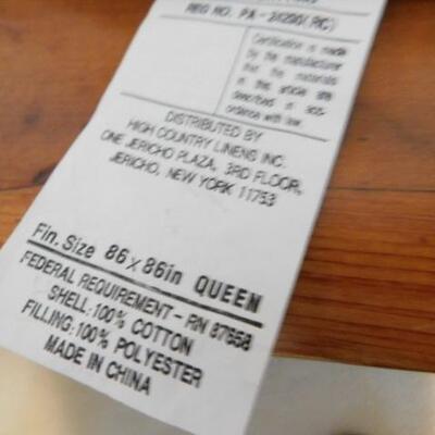 Quilted Queen Size Bed Covering 