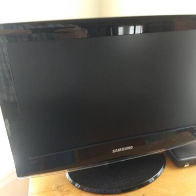 Samsung 17" Flat Screen TV