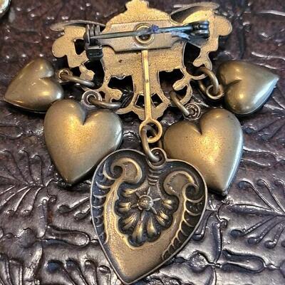 Lot 370: Elephant and Angel Heart Brooch