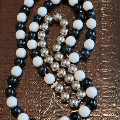 Lot 373: Prayer Beads