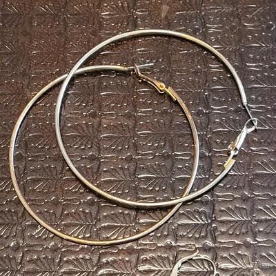 Lot 379: Gold Tone Earring Lot