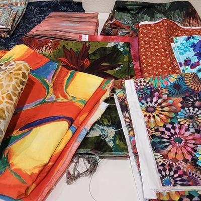 Lot 392: Large Quarter Fabric Bundle