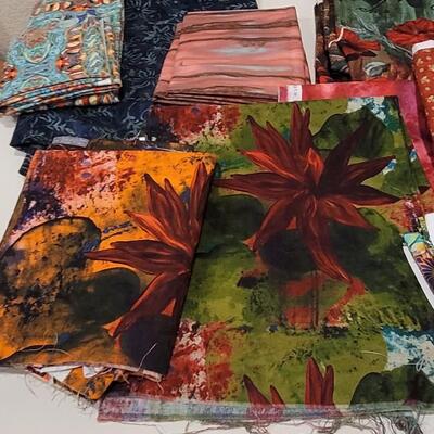 Lot 392: Large Quarter Fabric Bundle