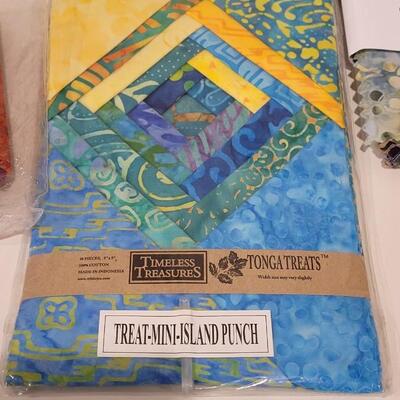 Lot 394: Pre-bundled Fabric lot