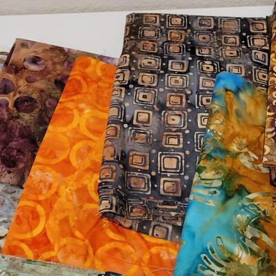 Lot 395: Fabric Quarter Bundle lot