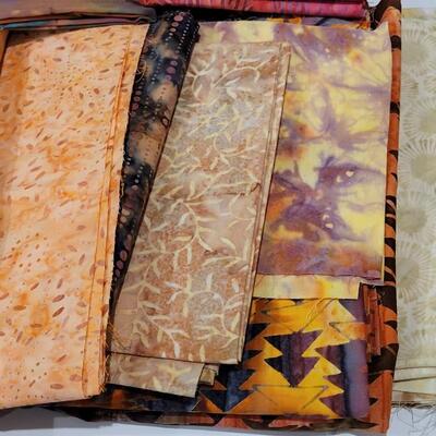 Lot 396: Fabric Quarter Bundle lot