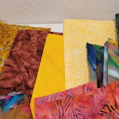 Lot 396: Fabric Quarter Bundle lot