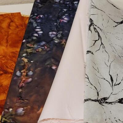Lot 397: Fabric Quarter Bundle
