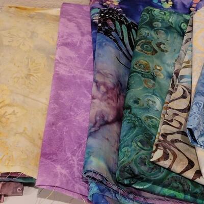 Lot 398: Fabric Quarter Bundle lot 