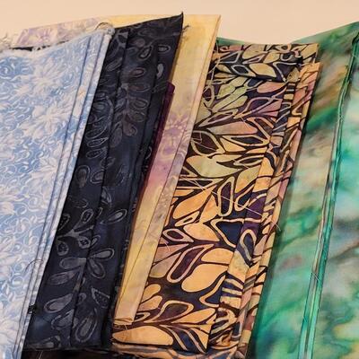 Lot 398: Fabric Quarter Bundle lot 