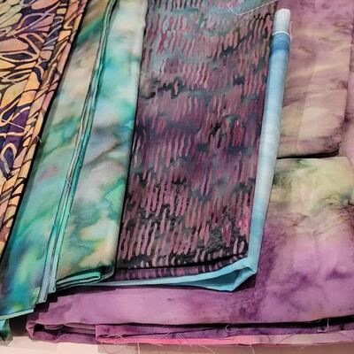 Lot 398: Fabric Quarter Bundle lot 
