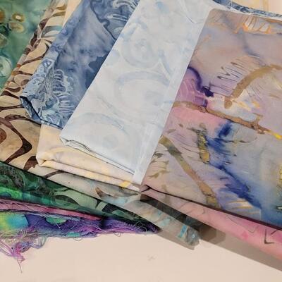 Lot 398: Fabric Quarter Bundle lot 