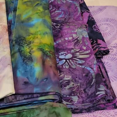 Lot 399: Fabric Quarter Bundle lot 
