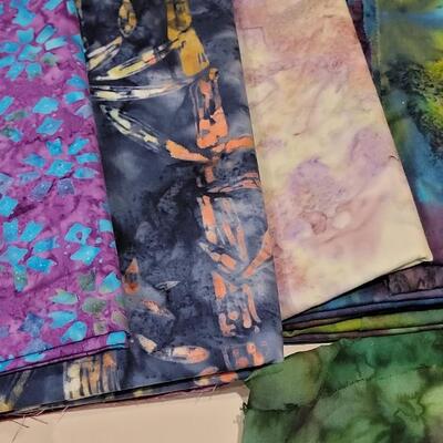 Lot 399: Fabric Quarter Bundle lot 