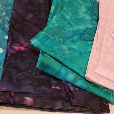 Lot 401: Fabric Quarter Bundle lot 