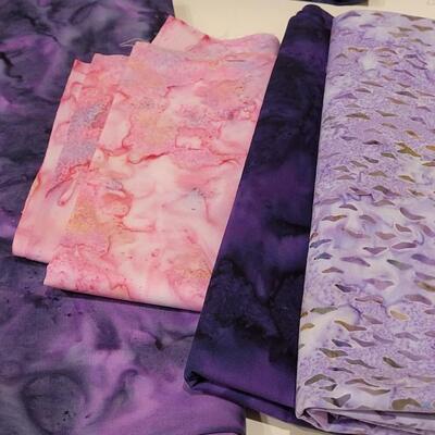 Lot 401: Fabric Quarter Bundle lot 