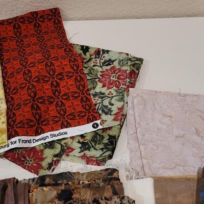 Lot 403: Fabric Quarter Bundle lot 