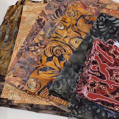 Lot 404: Fabric Quarter Bundle lot 