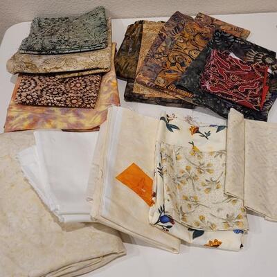 Lot 404: Fabric Quarter Bundle lot 