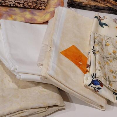 Lot 404: Fabric Quarter Bundle lot 