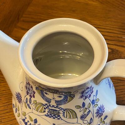 Turi Design LOTTE Hand Painted Silk Screen Tea Pot Norway