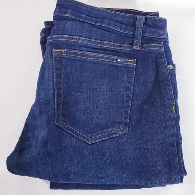 117 - Ladies Clothing 