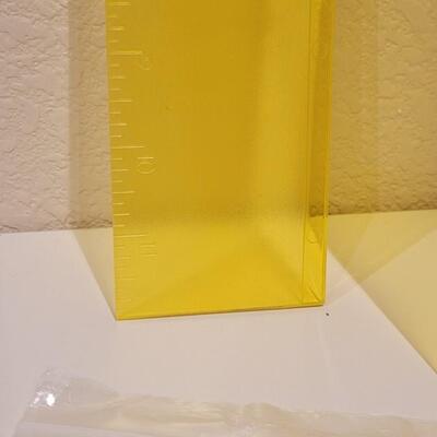 Lot 412: Yellow & Blue Quilting Rulers lot 