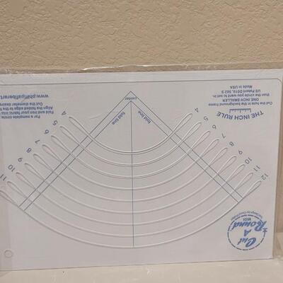 Lot 414: Quilting Cut Around Rulers 
