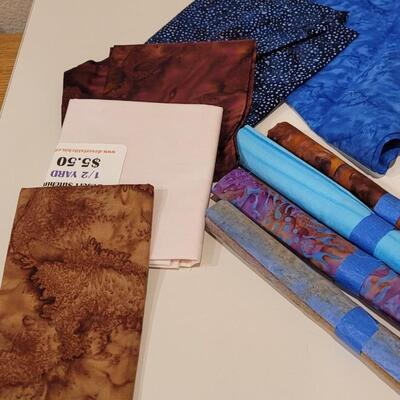 Lot 417: Fabric Quarter Bundle lot 
