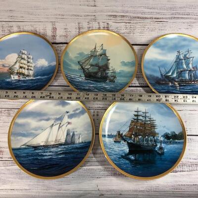 Americaâ€™s Greatest Sailing Ships Plate Collection set of 5