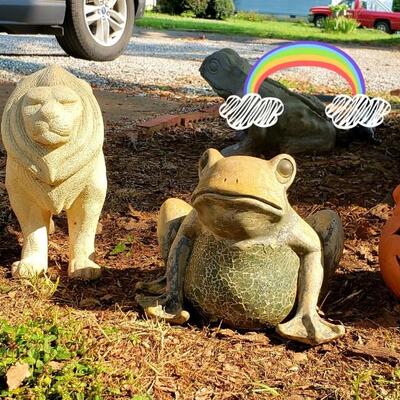 158 - Yard Decor