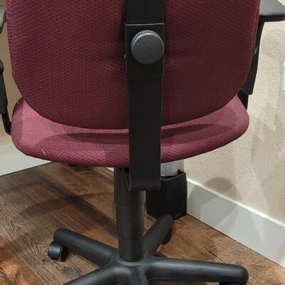 Lot 465: HON Office Chair