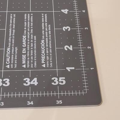 Lot 468: Fiskars Rotary Mat