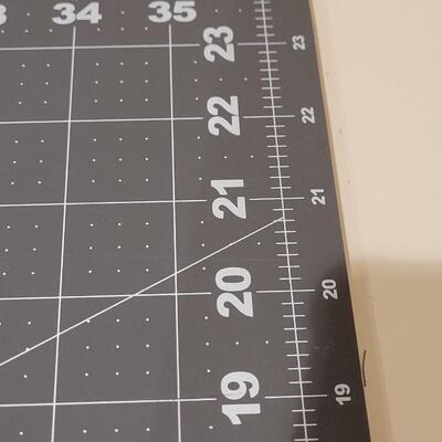 Lot 468: Fiskars Rotary Mat
