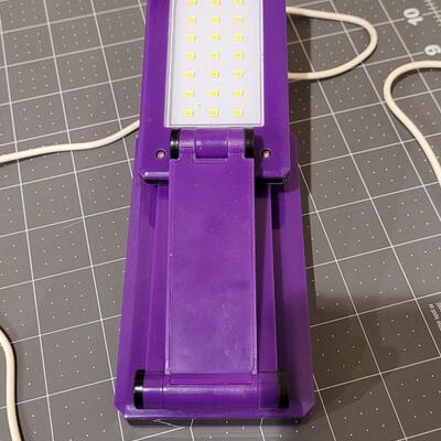 Lot 469: USB Foldable Light