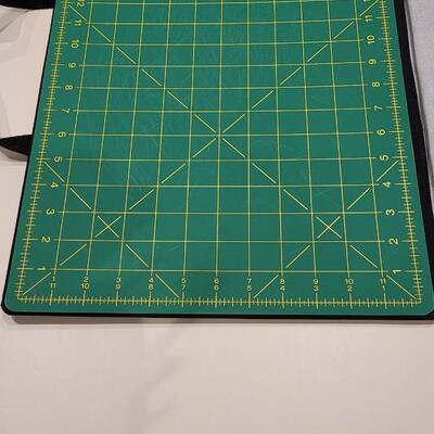 Lot 472: Omnigrid Quilting Grid Ruler in carrying case