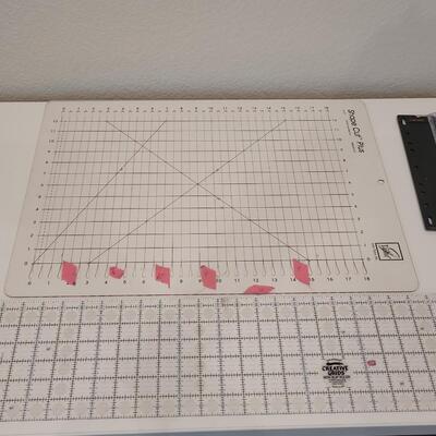 Lot 476: Quilting Rulers and Cutter
